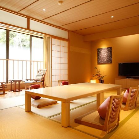 Yuraku Kinosaki Spa & Gardens Тоёока Экстерьер фото