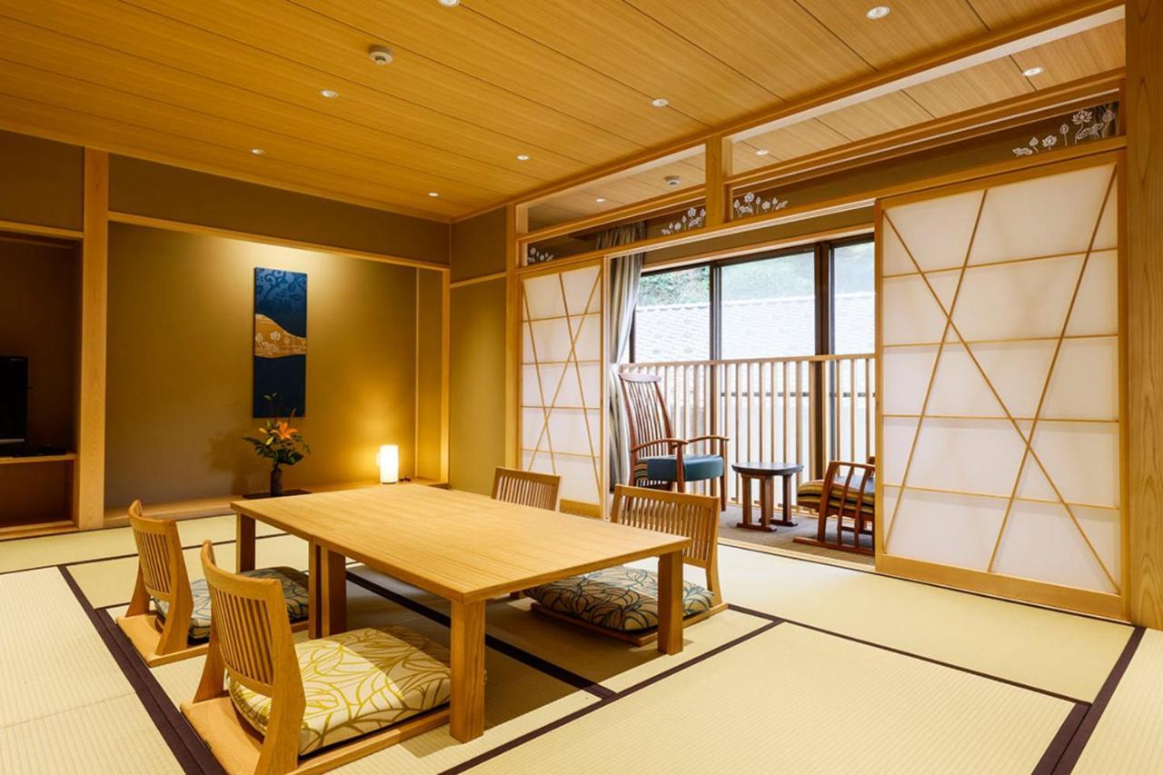 Yuraku Kinosaki Spa & Gardens Тоёока Экстерьер фото