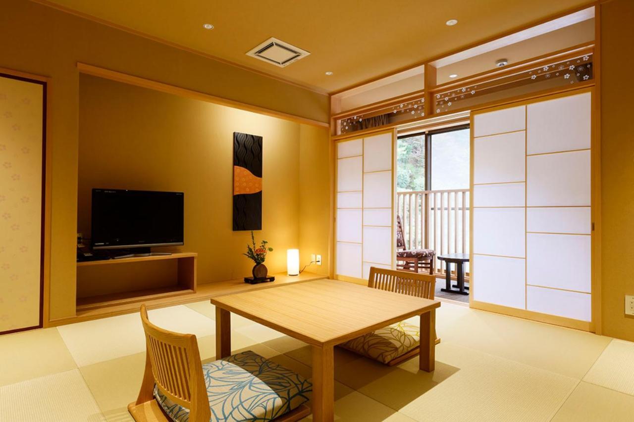 Yuraku Kinosaki Spa & Gardens Тоёока Экстерьер фото